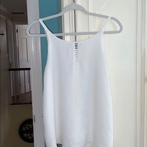 white tank